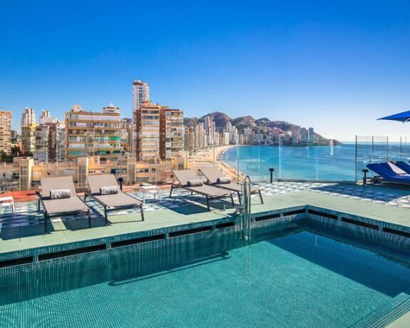 Hotel Barcelo Benidorm Beach - adults recommended
