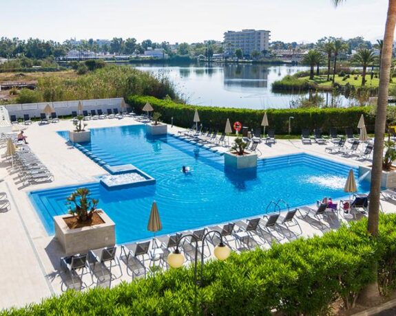 Hotel Eix Lagotel