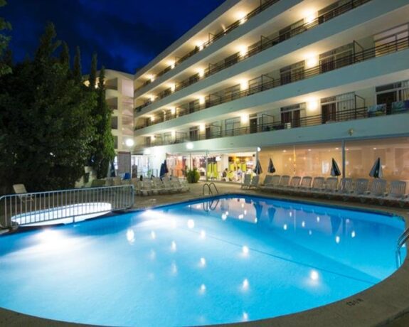 Aparthotel Esmeraldas