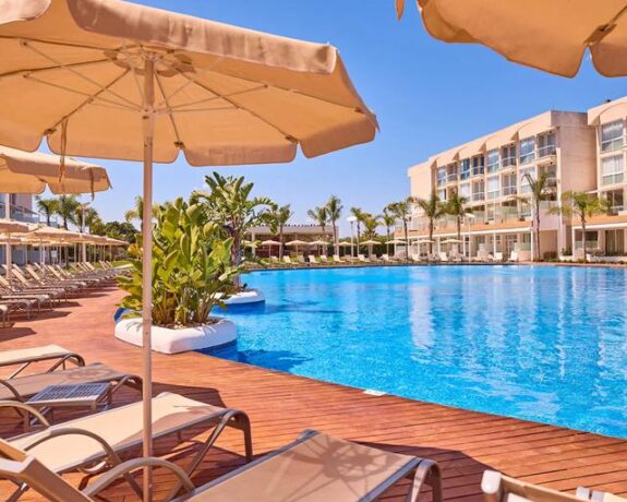 Zafiro Alzinar Mar - adults only