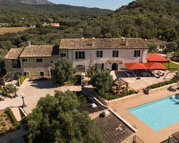 Son Sabater by Zafiro