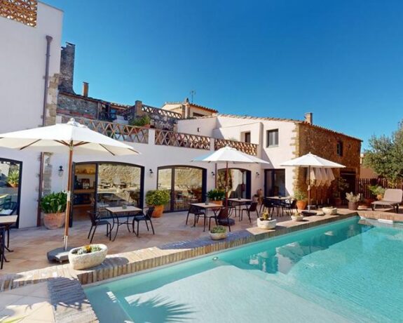 Hotel Monells Summum