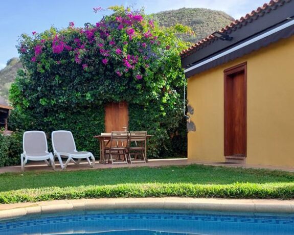 Casa Rural Doña Herminda