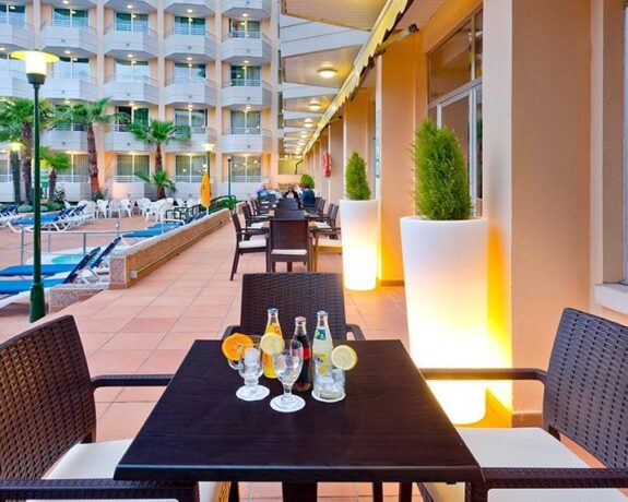 Oasis Tossa & Spa
