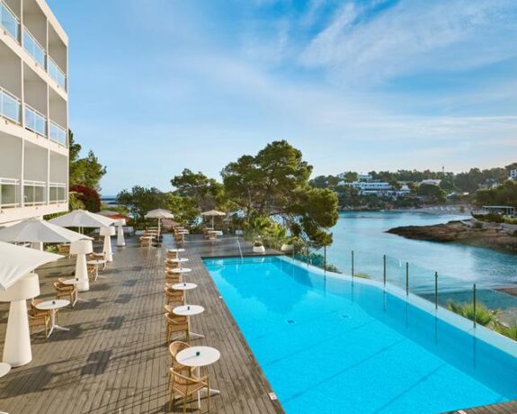Grupotel Ibiza Beach Resort - adults only